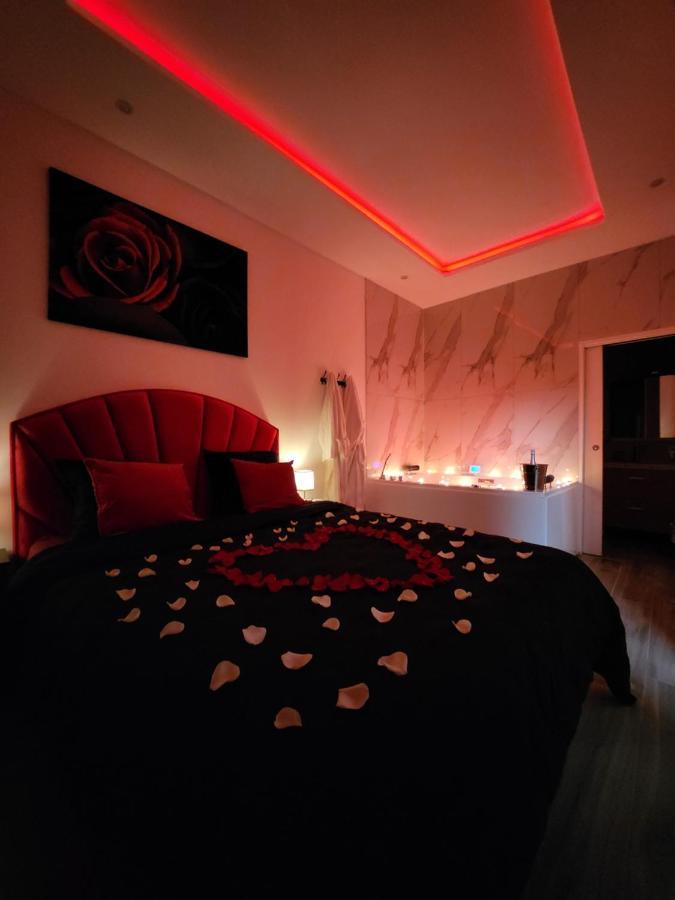 Suite Romantique Spa/Sauna En 亞維農 外观 照片